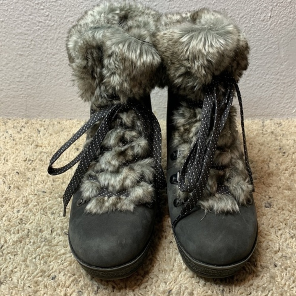 COUGAR Waterproof Penny Faux Fur-Trim Nubuck Winter Wedge Ankle Boots Pewter Sz7 - Picture 9 of 12